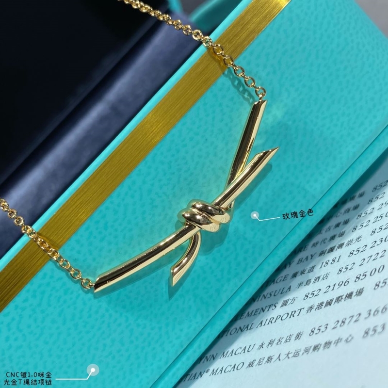 T*f*ny necklaces